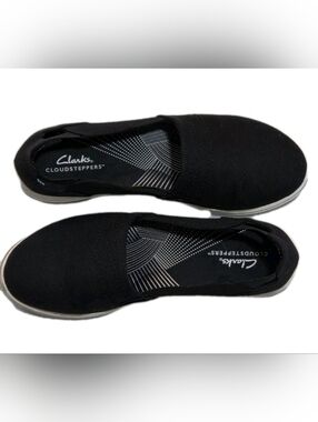Clarks Cloudsteppers Women's Size 8.5 Black Slip-on Low Top Comfort Sneakers